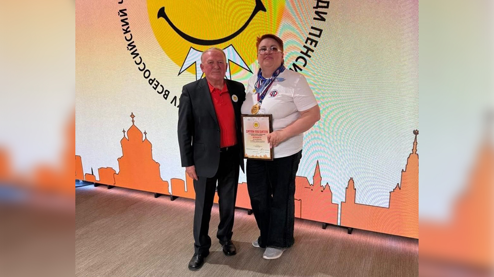 Пенсионерка из Салехарда стала победительницей чемпионата по компьютерному многоборью