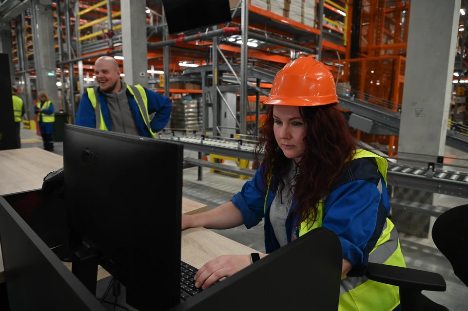 Женщины в России видят работу как призвание, мужчины - как карьеру