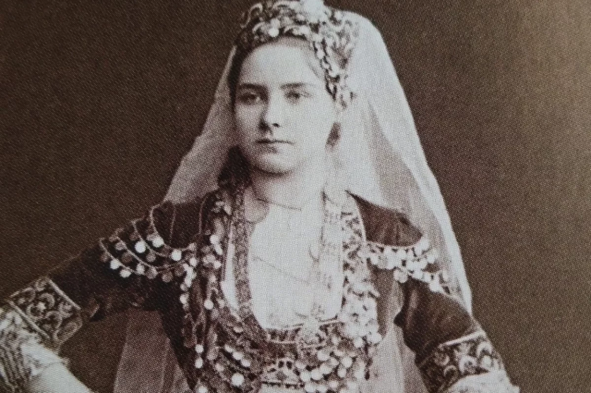 Потомки Сююмбике. 400 драгоценных вещей князей Юсуповых прибыли в Казань Потомки Сююмбике. 400 драгоценных вещей князей Юсуповых прибыли в Казань