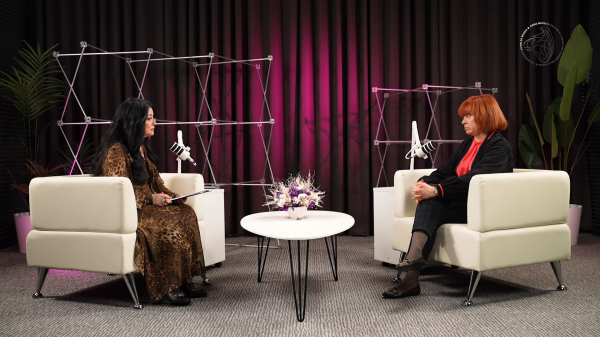 Женский вопрос. Голос из мультика