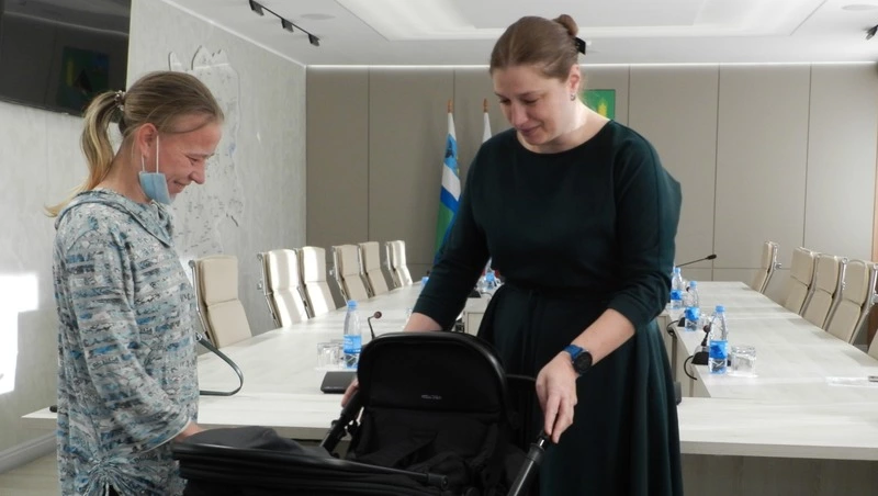 Помощь и поддержка молодым мамам. В Губкине открылся пункт проката вещей для новорождённых