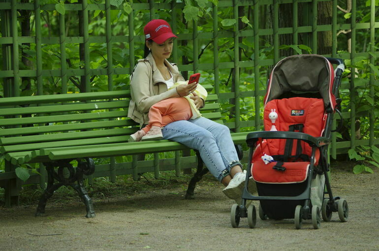 Женщин с детьми до 3 лет будут принимать на работу без испытательного срока