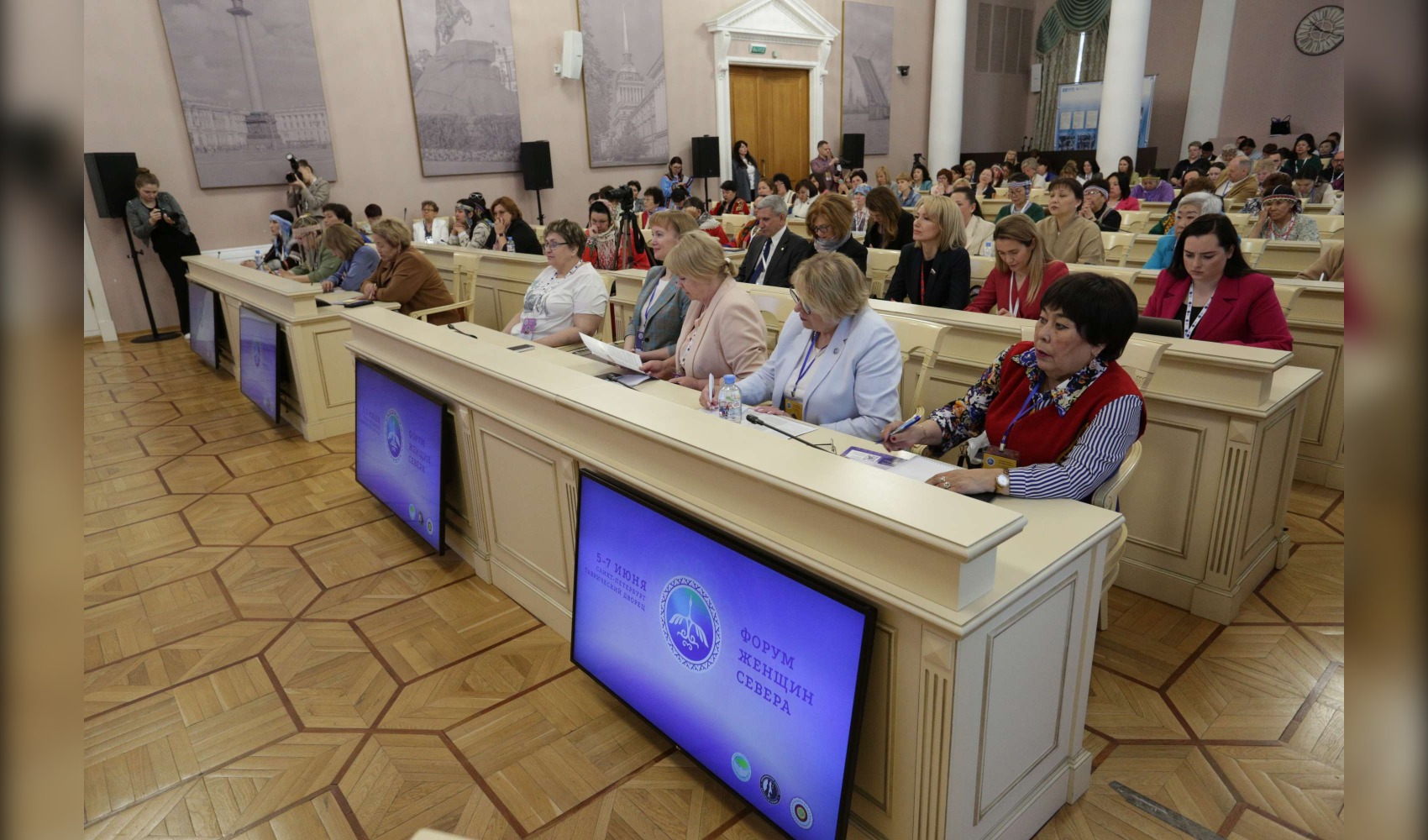 Делегация Красноярского края примет участие в форуме женщин Севера в Москве Делегация Красноярского края примет участие в форуме женщин Севера в Москве