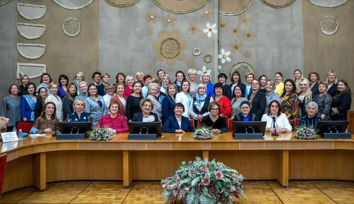 "Клуб женщин-предпринимателей"