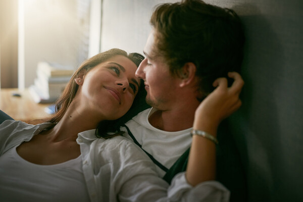 Россиянам объяснили, как меняются приоритеты женщин и отношение к карьере