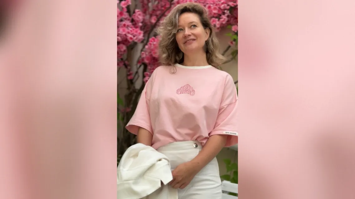 «Любить родное»: томичка сделала русскую культуру модной ― ей помогли матрешки