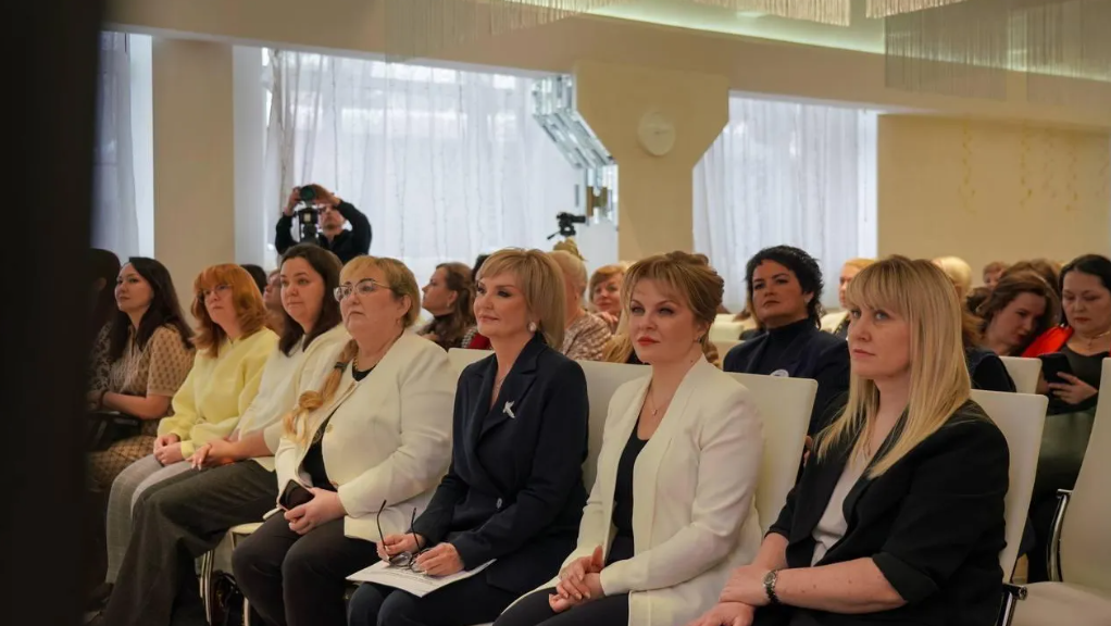 Форум «Женщина в бизнесе: стратегия роста» в Клину собрал почти сотню предпринимательниц
