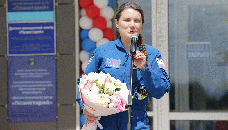 Космонавт из Новосибирска Анна Кикина стала кандидатом технических наук
