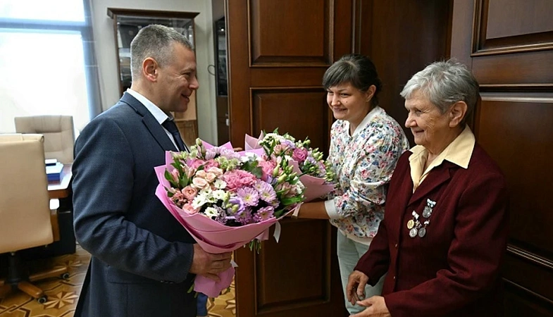 С женским активом Ярославской области встретился губернатор Михаил Евраев