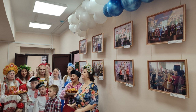 В Иркутске открылась фотовыставка «Мы одна большая многонациональная семья»