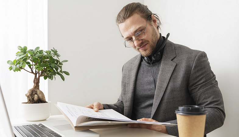 Главный редактор - капитан корабля в океане информации